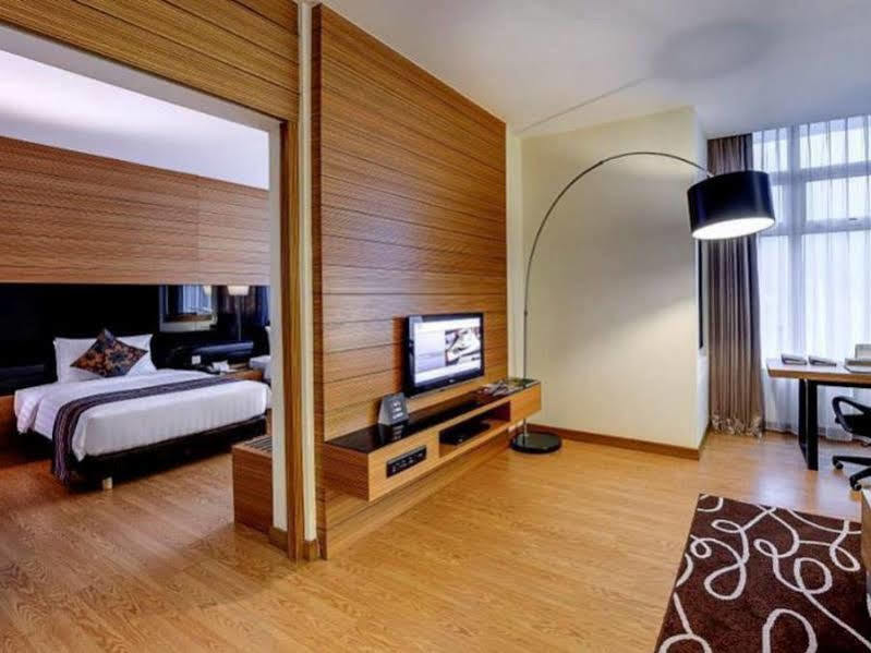 Ramada Plaza Kuala Lumpur Куала-Лумпур Екстер'єр фото